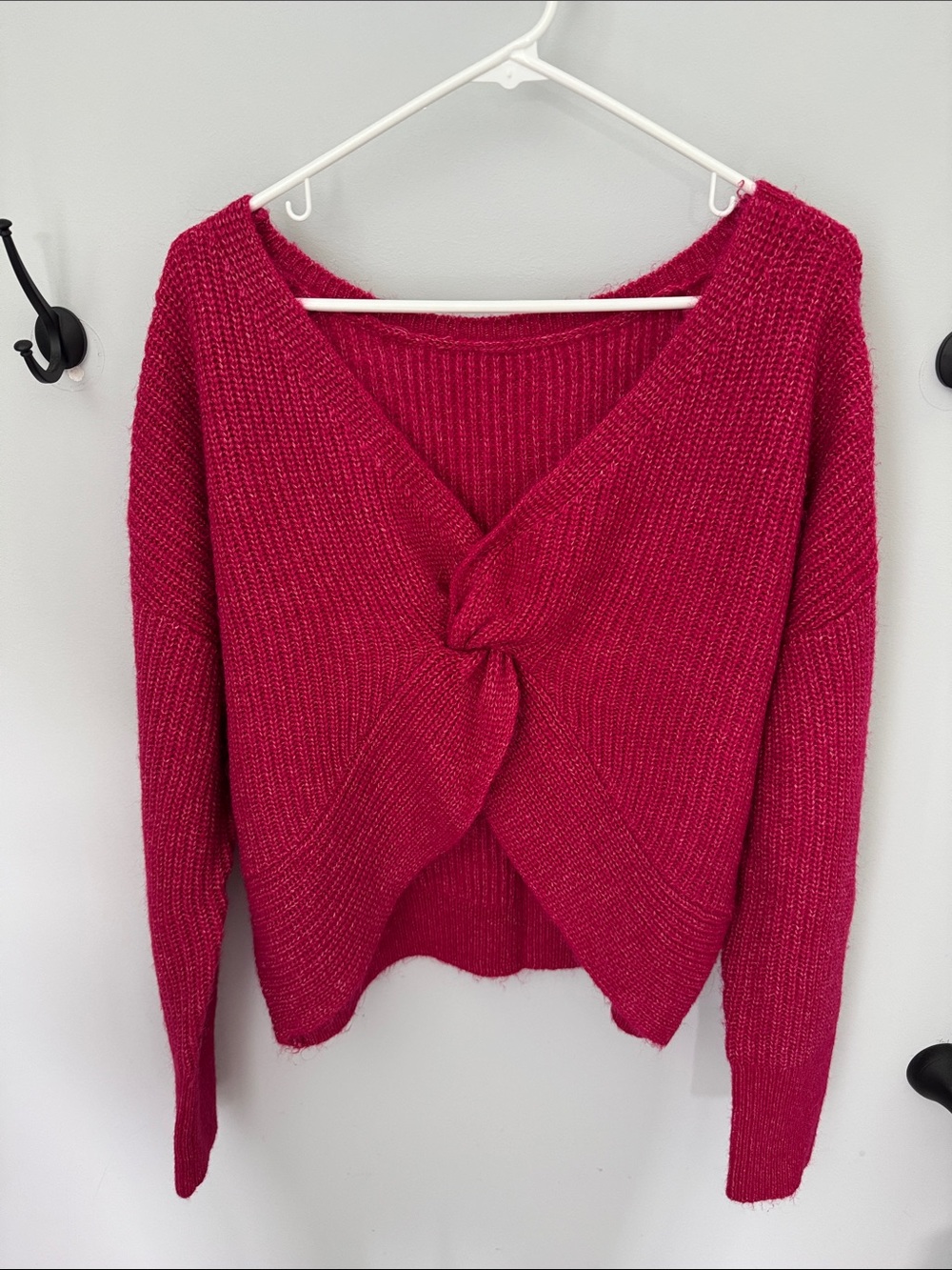 Express Women’s Twist-Front Sweater - Fuschia